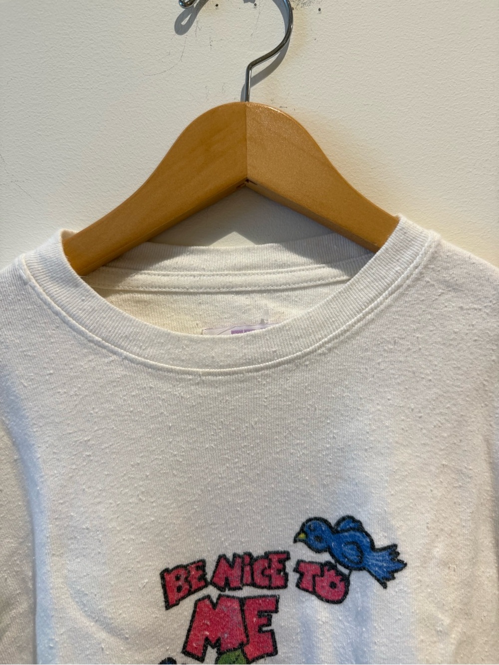 ERL 'Be Nice to Me' Cropped Tee size Small (approx) - Picture 5 of 7